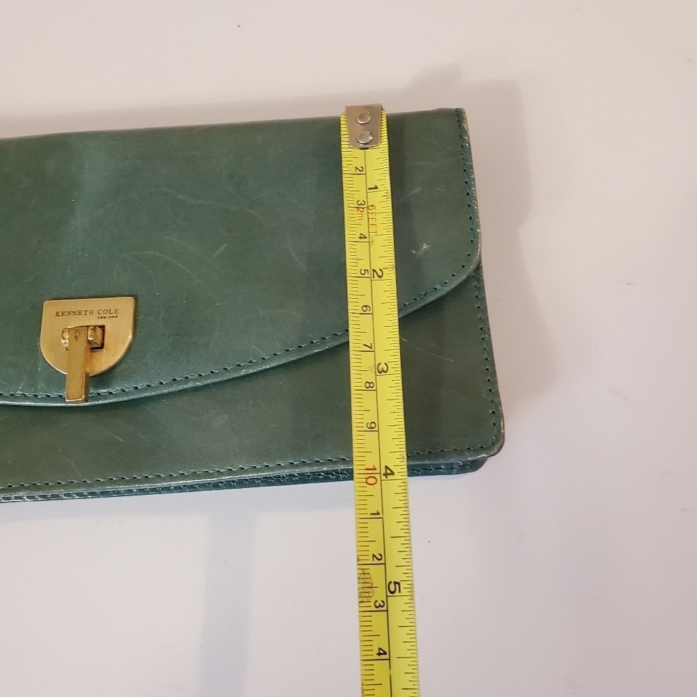 Kenneth Cole New York Green Leather Wallet - Picture 6 of 11